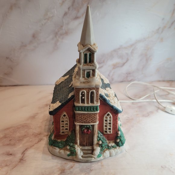 Village Square Vintage Lighted Church Christmas - Picture 4 of 11